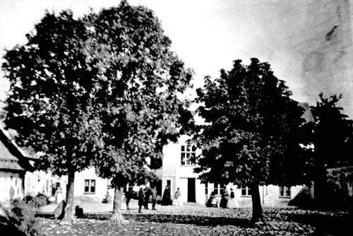 Sofielunds gård i Fjälkinge på 1860-talet.