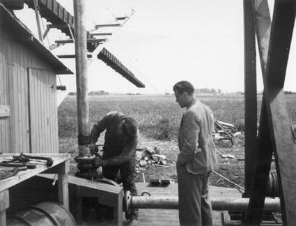 Uppmuddring av Helgeå vid Lillö 1939.