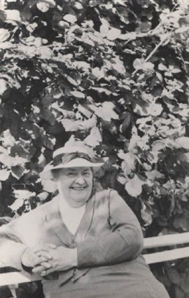 Agnes, 1936.