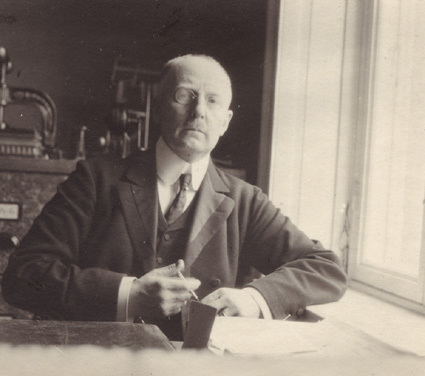 H. G. Q. slott 1916.