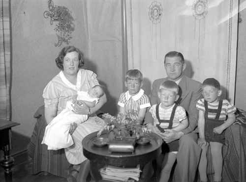 Barberare Holmberg familj Arkelstorp.
