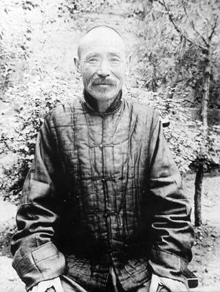 Infödd kinesisk präst S. M . F