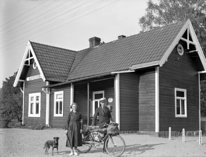 Kaffatorp Ivar Malmgren o Selma Svensson.