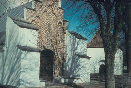 Fjälkinge kyrka, vapenhuset