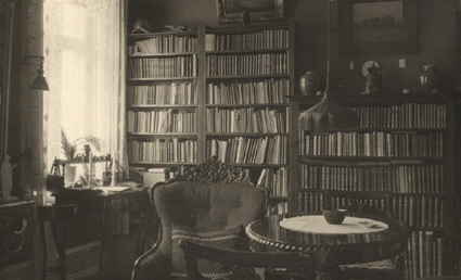 Agnes rum i vår våning, Bantorget f. Lund. 1921.