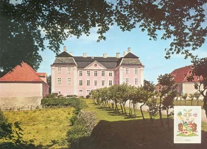 Christinehofs Slott med Wärdshuset Kronhjorten....