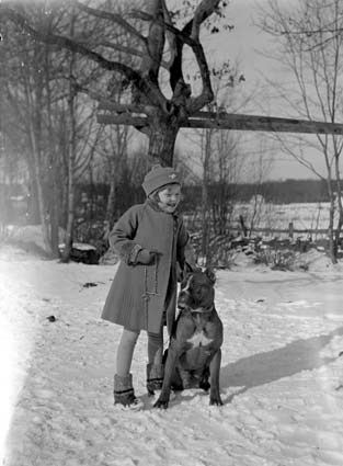 Kerstin Elner och hunden.