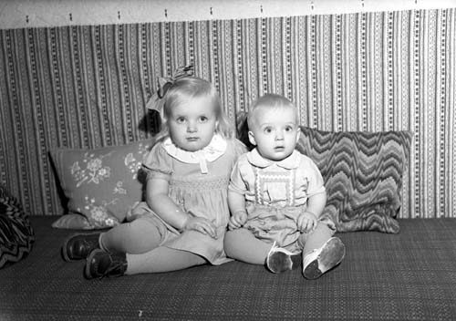 Ove Nilssons barn Majken och Bertil, Filkesboda.
