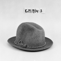 KrM 19/74 3 - Hatt