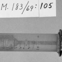 KrM 183/69 105 - Injektionsspruta
