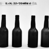 KrM 22/70 40a-d - Flaska