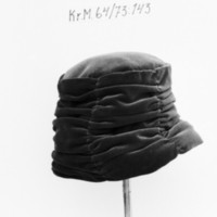 KrM 64/73 143 - Hatt