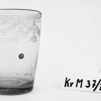 KrM 37/71 24 - Glas