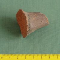 KrM 228/60 h - Keramikföremål