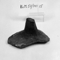 KrM 57/74 15 - Keramikföremål