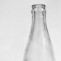 KrM 168/72 32 - Flaska