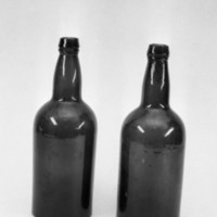 KrM 149/73 26-27 - Flaska