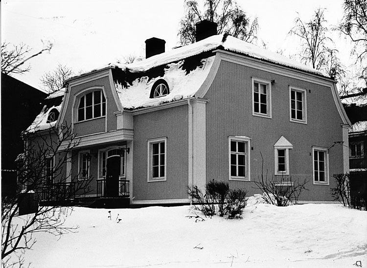 Huset byggt 1921 - 1923. Arkitekt Carl Nilsson ...