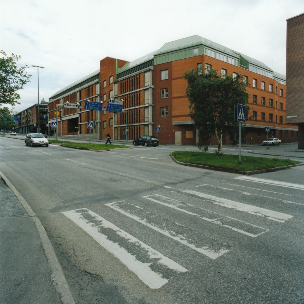 Östersund år 2000 -  Parkeringshus