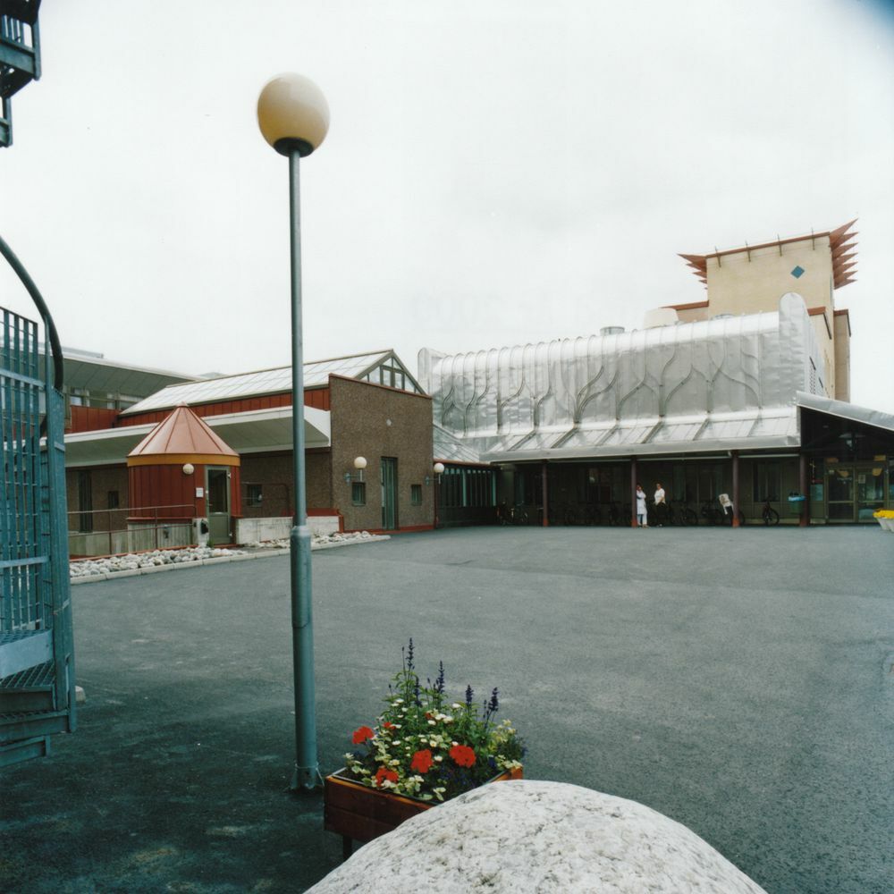 Östersund år 2000 -  Östersunds sjukhus bakgården