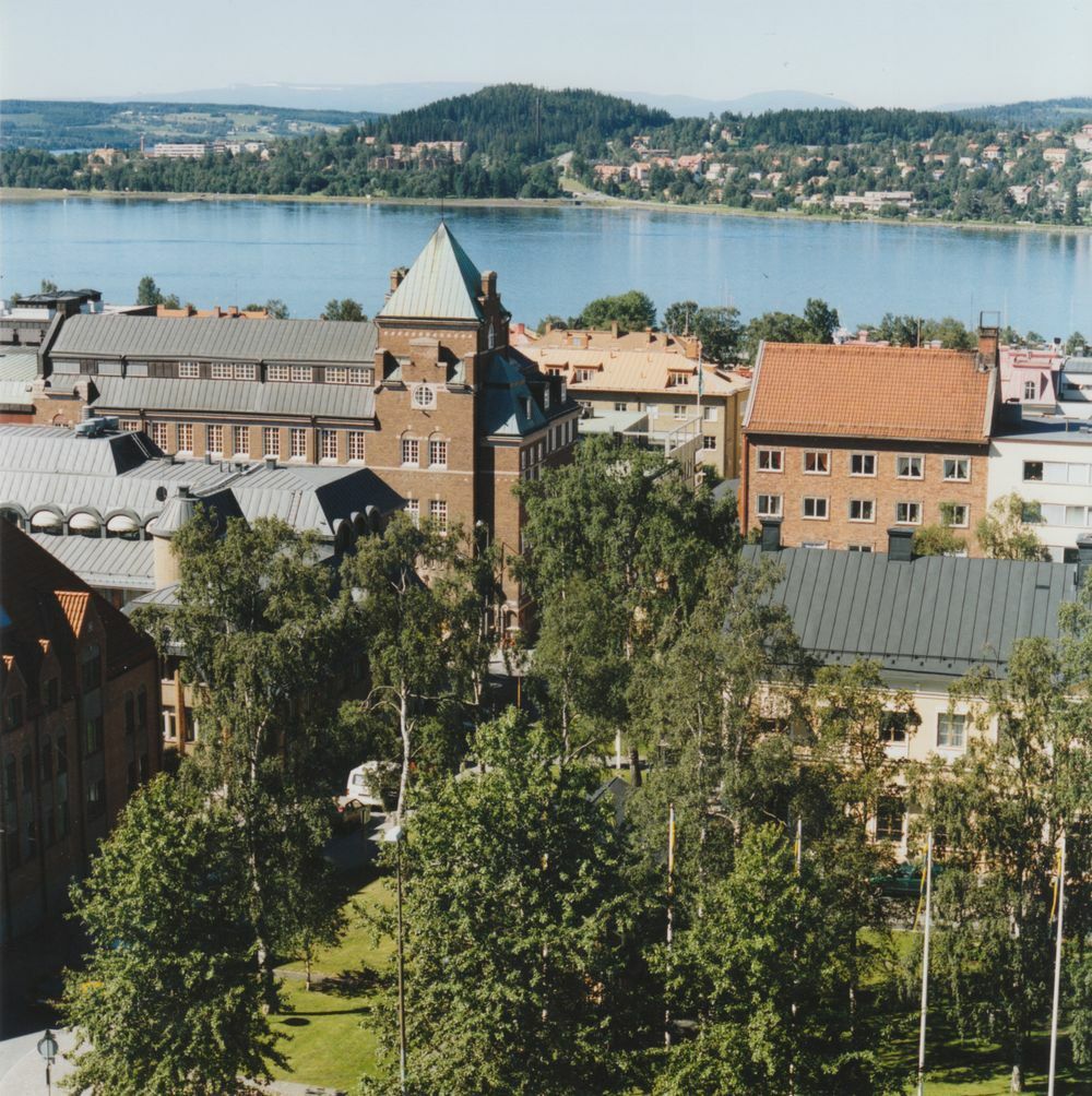 Östersund år 2000 -  Utsikter från rådhustornet
