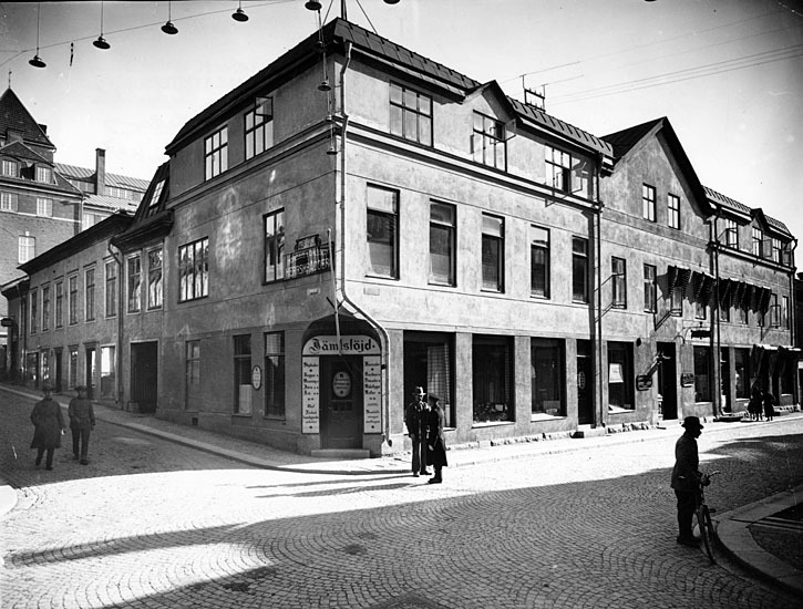 Jämtslöjd - Prästgatan 39. Huset revs 1964.