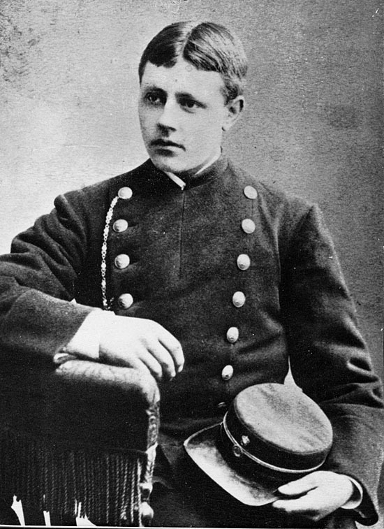 1882. Brevbärare Frans Gustav Östersberg. På ko...