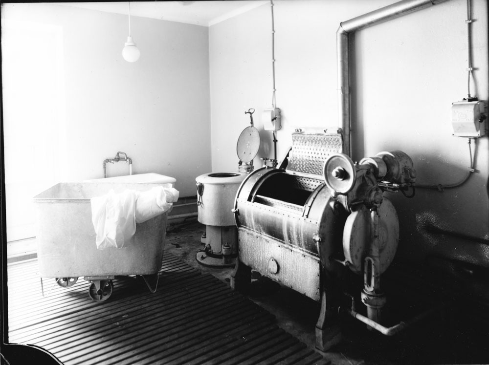 Residensets tvättstuga. År 1932.