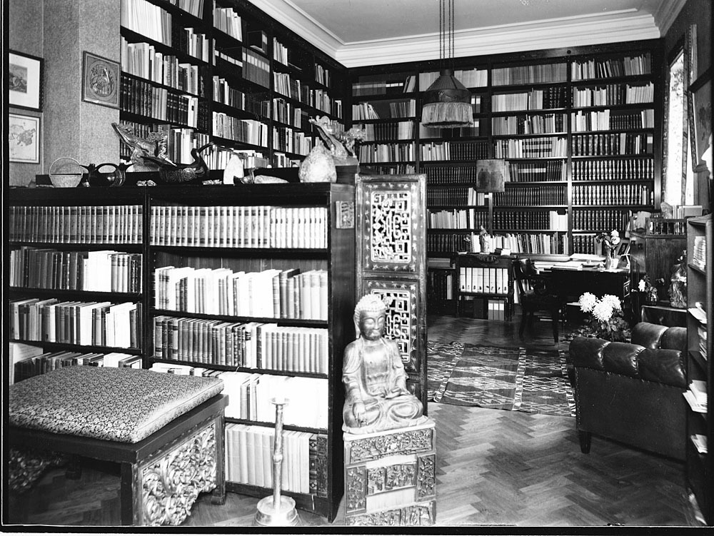 Länsresidenset. Biblioteket. År 1932 ( med på k...