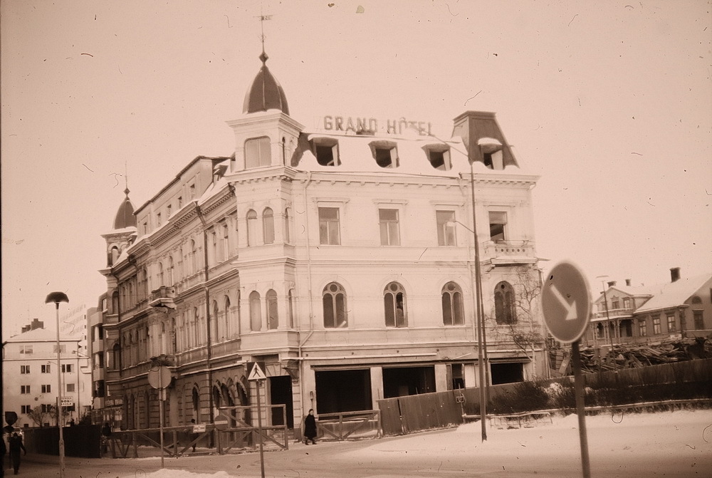 Grans Hotell under rivning 1974