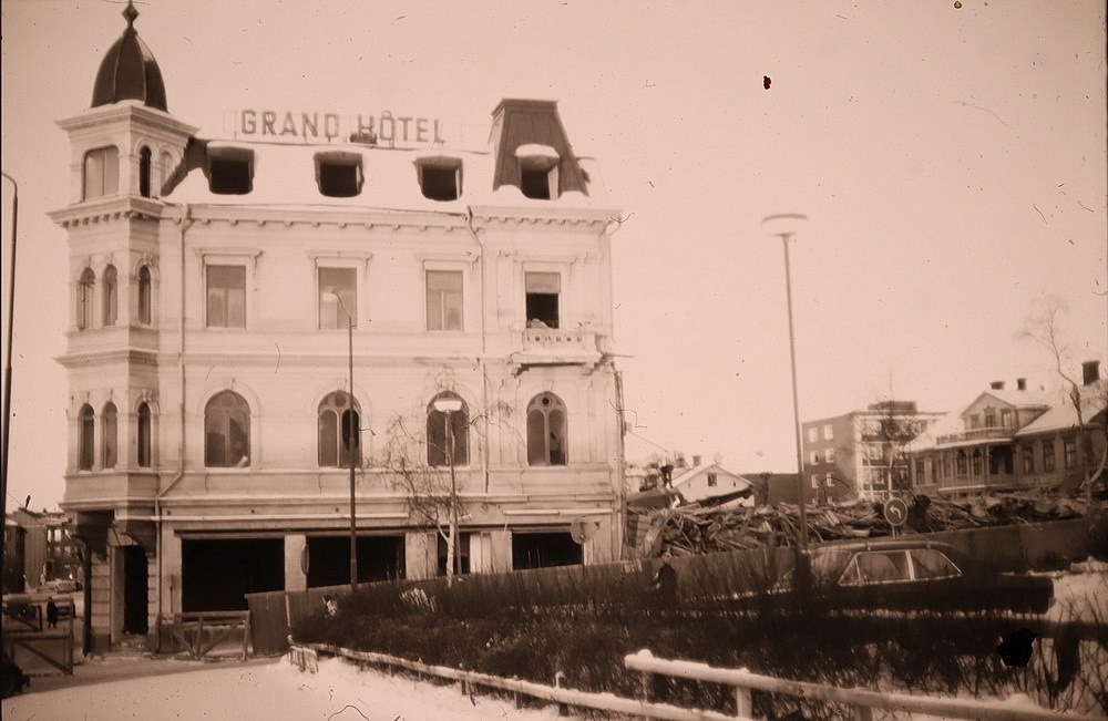 Grans Hotell under rivning 1974