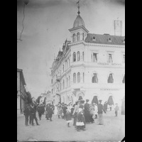 FGÖ 1685-001b - Folkliv på Storgatan
