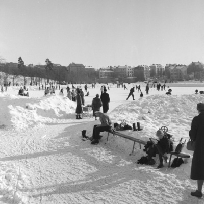 Solb 2012 01 46 - Skridskobana på Skytteholm, 1959