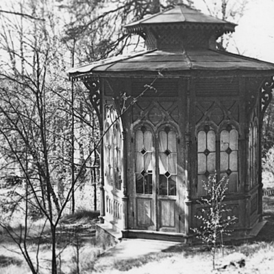 Solb 1978 32 159 - Lusthus vid Skogsborg