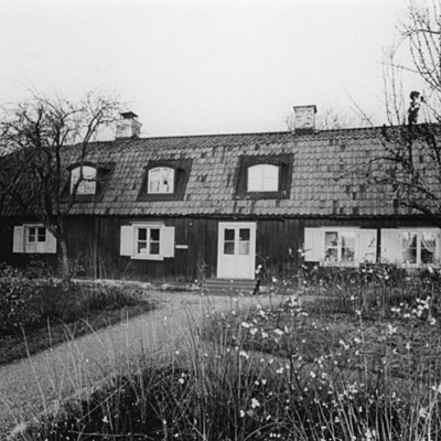 Solb 1999 13 28 - Gårdshus