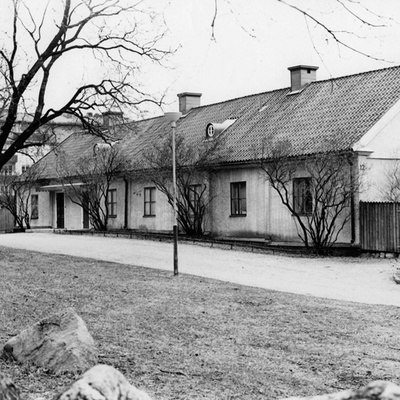 Solb 1993 16 5 - Gårdshus
