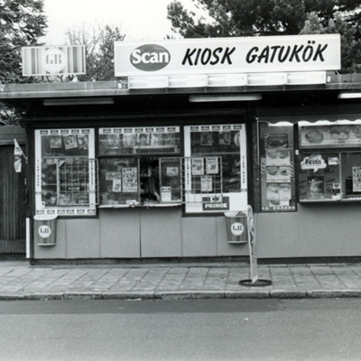 Solb 2019 03 08 - Kiosken på Råsundavägen 116, Solparken