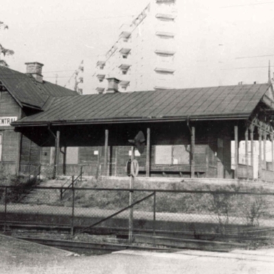 Solb 1981 25 1 311 - Järnvägsstation Huvudsta Central