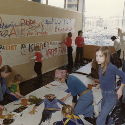 Solb 1978 99 30 - Barnens dag på Solna stadsbibliotek, 1975