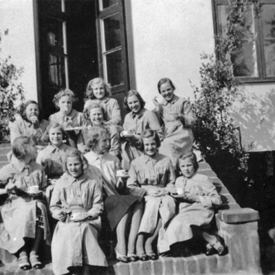 Solb 1999 15 18 - Vid Solna prästgård, 1939