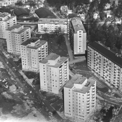 Solb 1978 52 10 - Virebergsområdet byggs, 1957