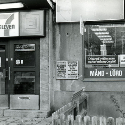 Solb 2019 03 67 - Närbutik på Huvudstagatan 12, 1983