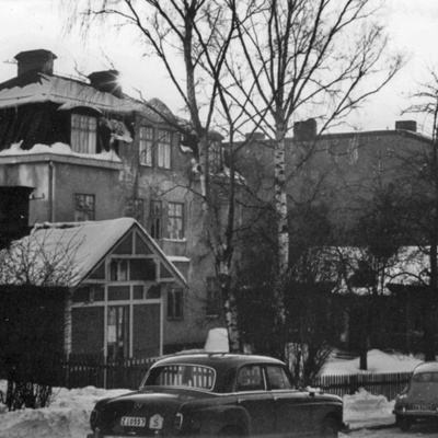 Solb 2000 7 9 - Hyddan, Storgatan 6