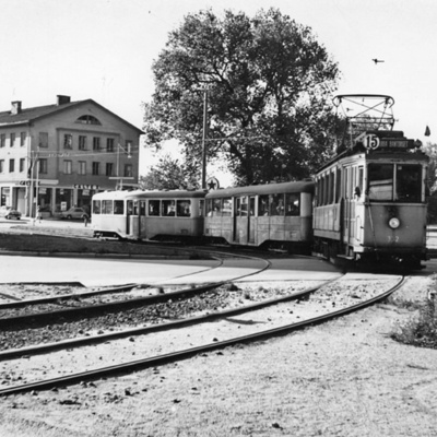 Solb 1983 23 6 - Spårvagn 15 vid Haga norra, 1959