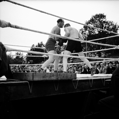 Solb 2015 10 86 - Boxningsmatch mellan Harry Persson Olle Tandberg på Hagalunds IP, 1938