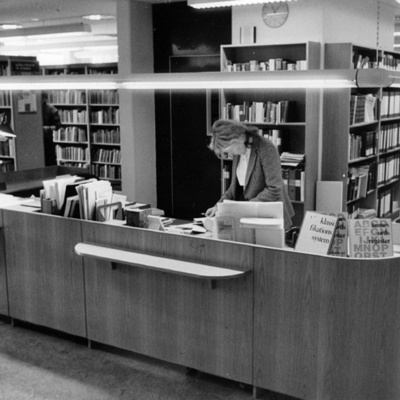 Solb 1994 10 3 - Bibliotek