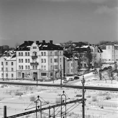 Solb 2012 18 19 - Vy mot Sundbybergsvägen och Fredsgatan, 1962