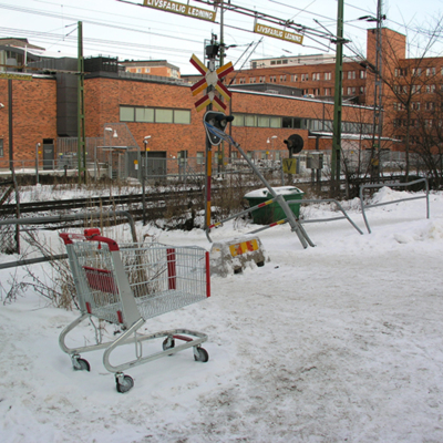 Solb 2014 20 36 - Järnvägsövergången vid Huvudsta torg