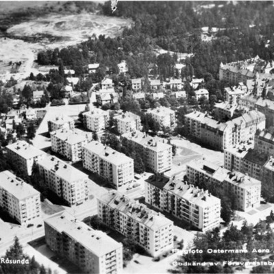 Solb 2012 27 13 - Flygbild över Råsunda omkring 1950