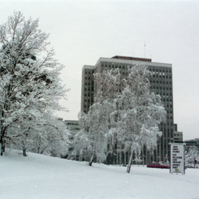Solb 1996 16 50 - Stadshus